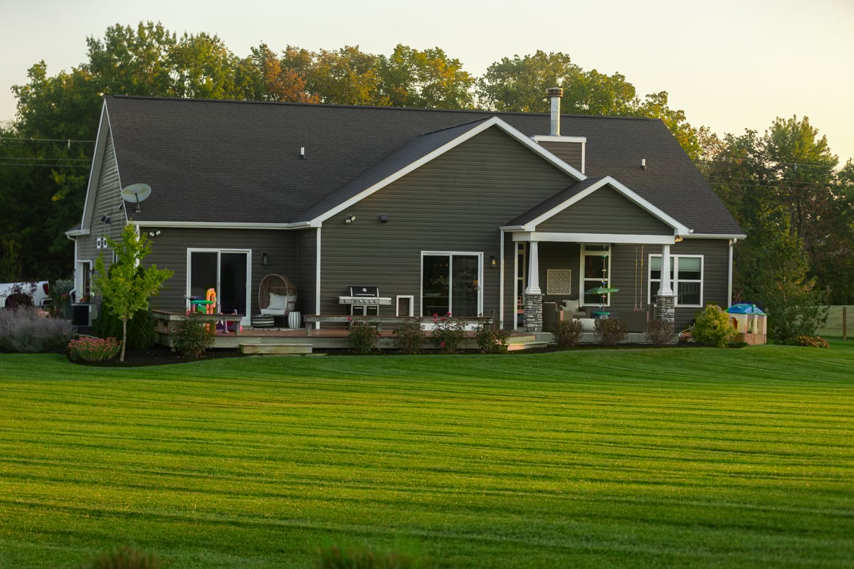 lush green lawn capable of resisting billbugs