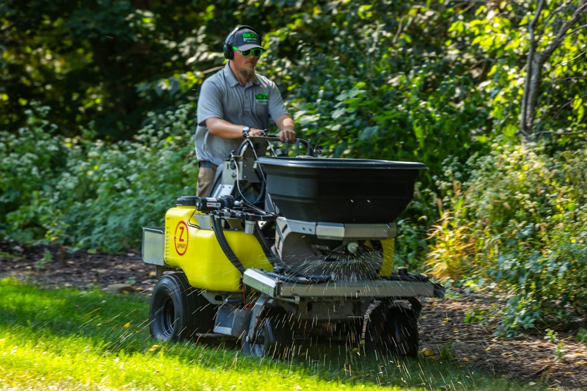 fall fertilization builds turf strength going into the winter