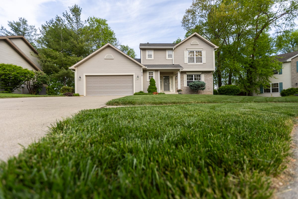 proper mowing helps grass grow deeper roots